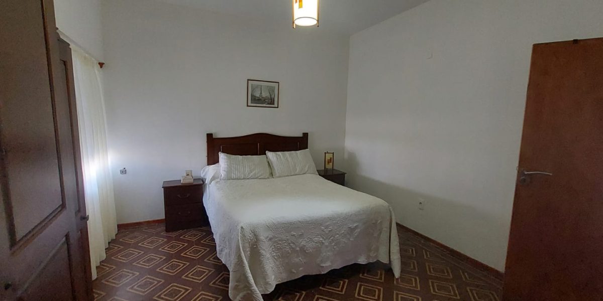 2e12f03a-147e-4444-9402-1597af8f9e88