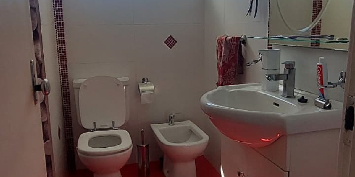 6ae7d96c-194a-4a3a-a63b-d8967f6899e2