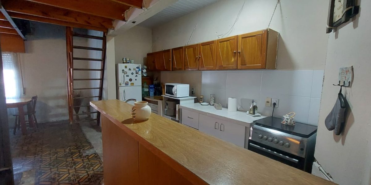 7fb9b9e0-4a17-46e8-94de-0d1705b1b969